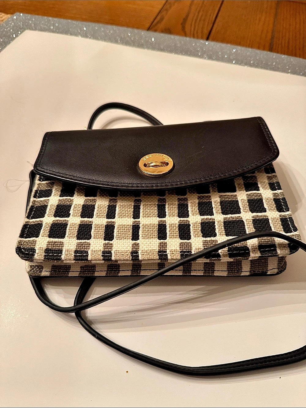 Spartina 449 Black Geometric Crossbody Bag Turn Lock Purse